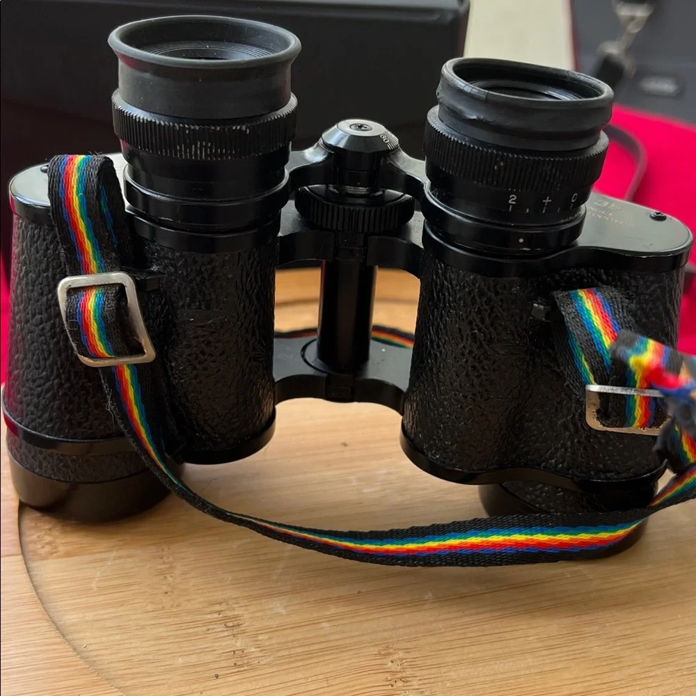 Luna model # 2899 Vintage Black Binoculars